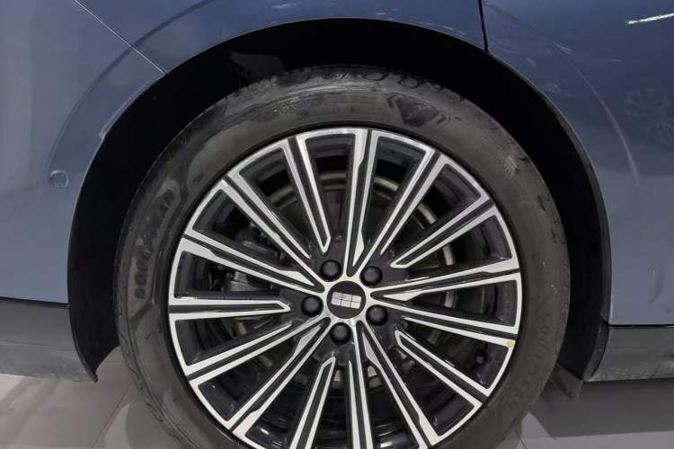 Used Geely Galaxy 8 2025 130km EM-P Starship Edition Exterior 10