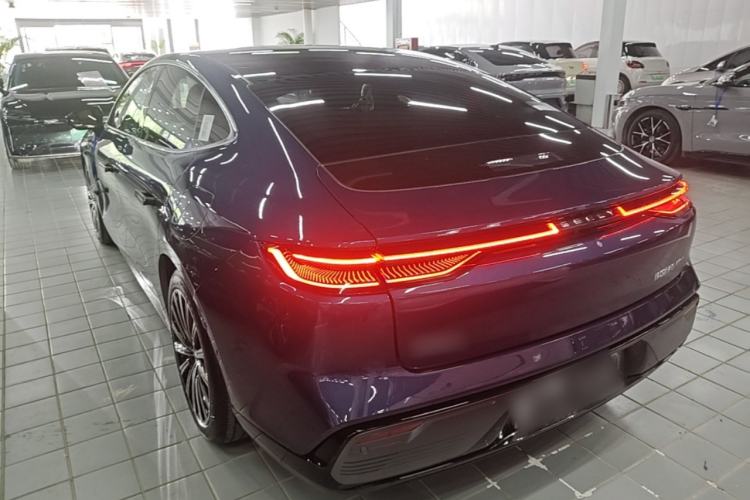 Used Geely Galaxy 8 2025 130km EM-P Starship Edition Exterior 2