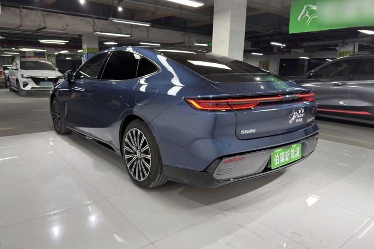 Used Geely Galaxy 8 2025 130km EM-P Starship Edition Exterior 6