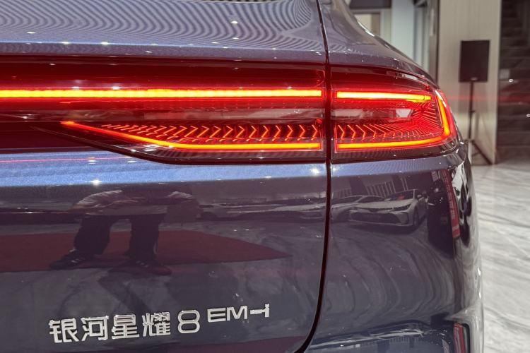 Used Geely Galaxy 8 2025 130km EM-i Deluxe Edition Exterior 7