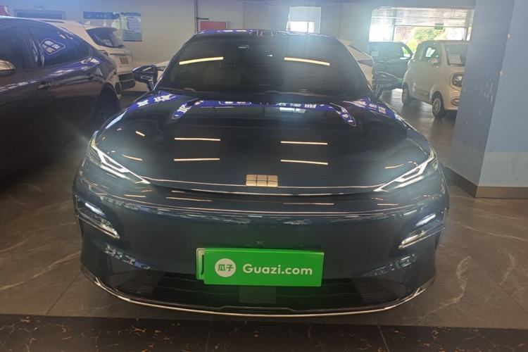 Used Geely Galaxy 8 2025 130km EM-P Starship Edition Front