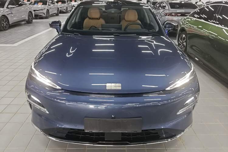Used Geely Galaxy 8 2025 130km EM-P Starship Edition Front