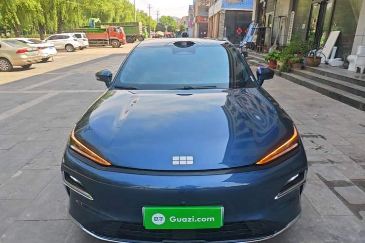 Used Geely Galaxy 8 2025 130km EM-P Starship Edition Front