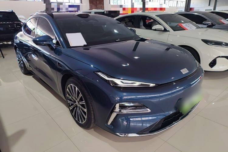 Used Geely Galaxy 8 2025 130km EM-P Starship Edition Front Right 45 Deg