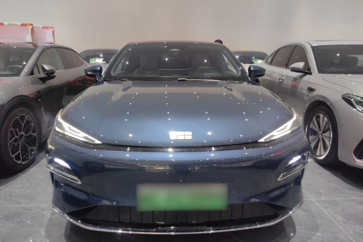 Used Geely Galaxy 8 2025 130km EM-i Deluxe Edition Front