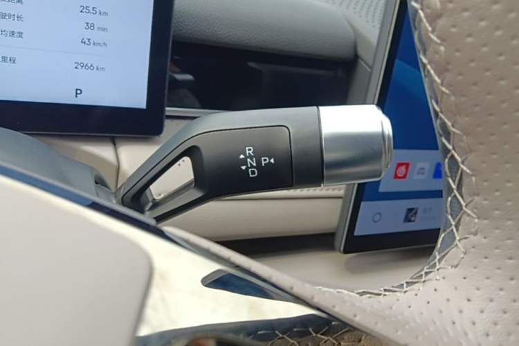 Used Geely Galaxy 8 2025 130km EM-i Flagship Edition Gear Lever