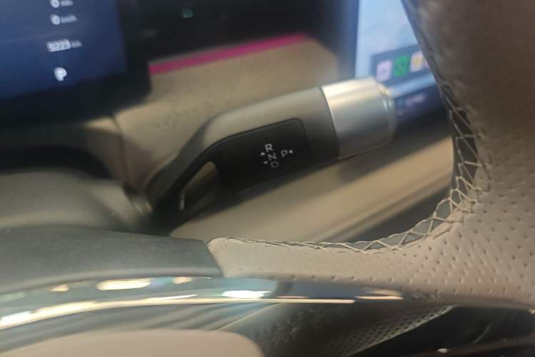 Used Geely Galaxy 8 2025 130km EM-P Starship Edition Gear Lever