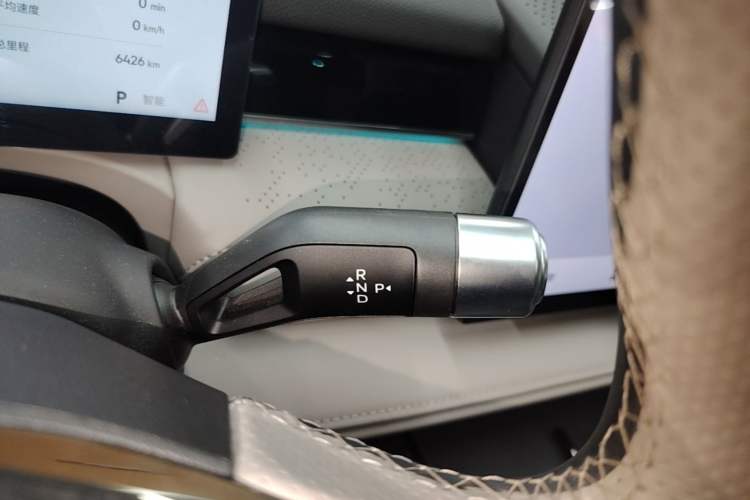 Used Geely Galaxy 8 2025 130km EM-P Starship Edition Gear Lever
