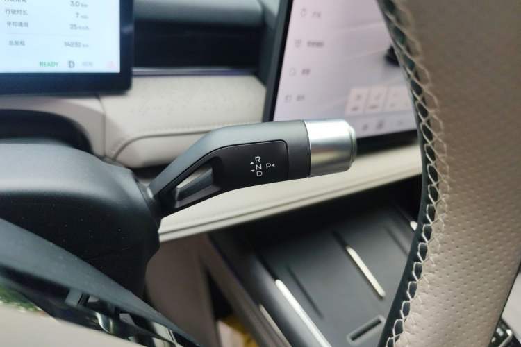 Used Geely Galaxy 8 2025 130km EM-P Starship Edition Gear Lever