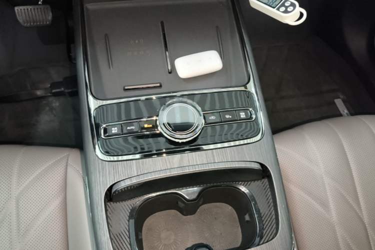 Used Geely Galaxy 8 2025 130km EM-P Starship Edition Gear Lever