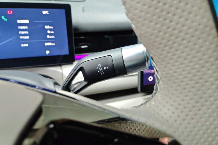 Used Geely Galaxy 8 2025 130km EM-P Starship Edition Gear Lever
