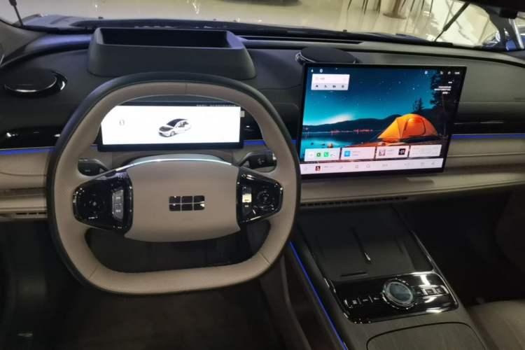 Used Geely Galaxy 8 2025 130km EM-P Starship Edition Gear Lever