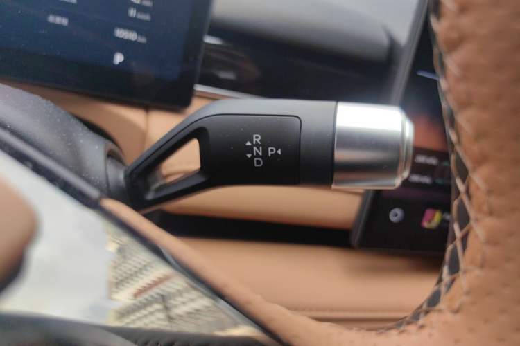 Used Geely Galaxy 8 2025 130km EM-i Flagship Edition Gear Lever