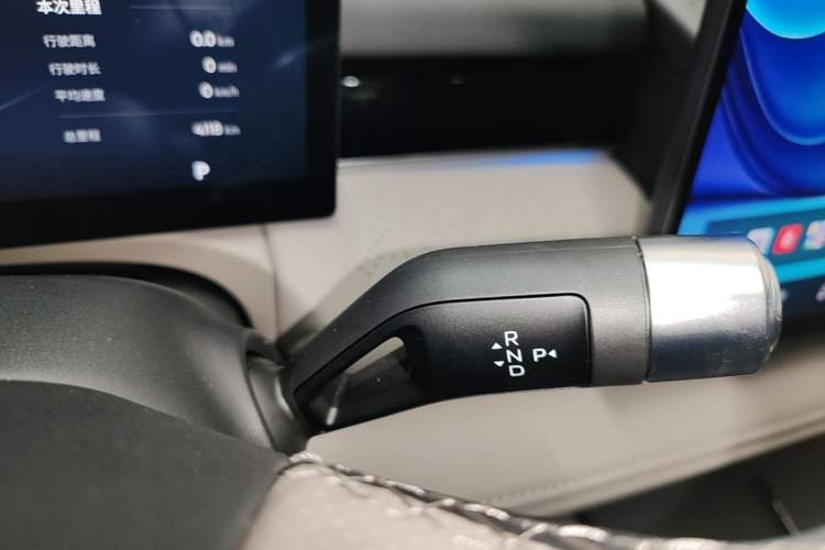 Used Geely Galaxy 8 2025 130km EM-P Starship Edition Gear Lever