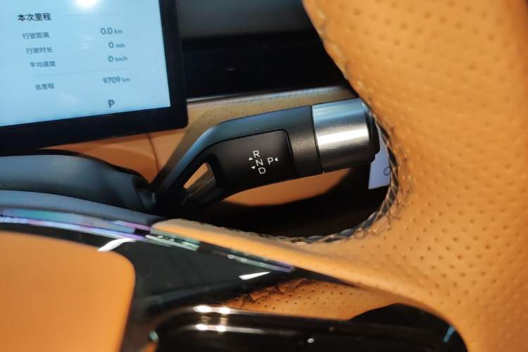 Used Geely Galaxy 8 2025 130km EM-i Deluxe Edition Gear Lever