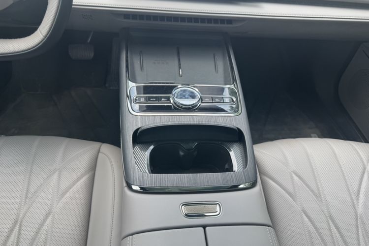 Used Geely Galaxy 8 2025 130km EM-P Starship Edition Gear Lever