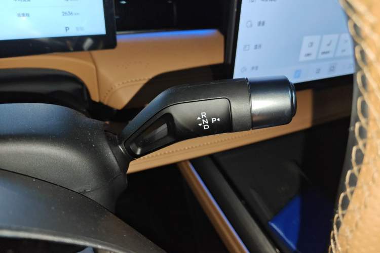 Used Geely Galaxy 8 2025 130km EM-P Exploration Edition Gear Lever