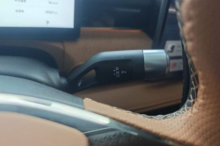 Used Geely Galaxy 8 2025 130km EM-i Flagship Edition Gear Lever