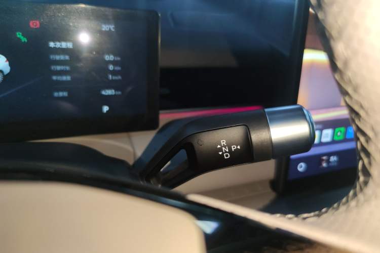 Used Geely Galaxy 8 2025 130km EM-P Starship Edition Gear Lever