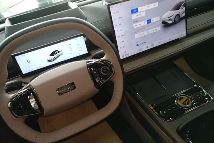 Used Geely Galaxy 8 2025 130km EM-P Starship Edition Gear Lever