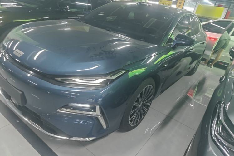 Geely Galaxy 8 2025 130km EM-P Starship Edition