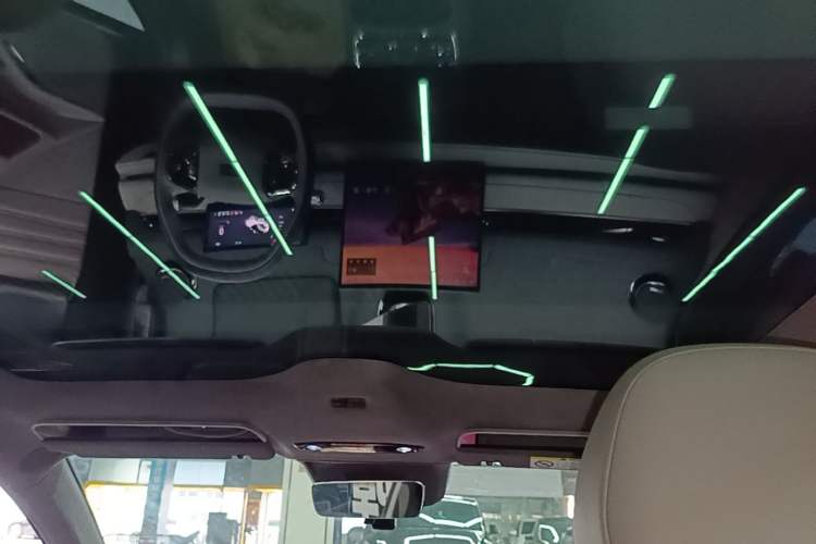 Used Geely Galaxy 8 2025 130km EM-P Starship Edition Headliner