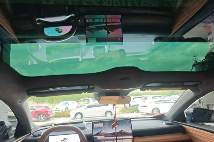 Used Geely Galaxy 8 2025 130km EM-i Flagship Edition Headliner