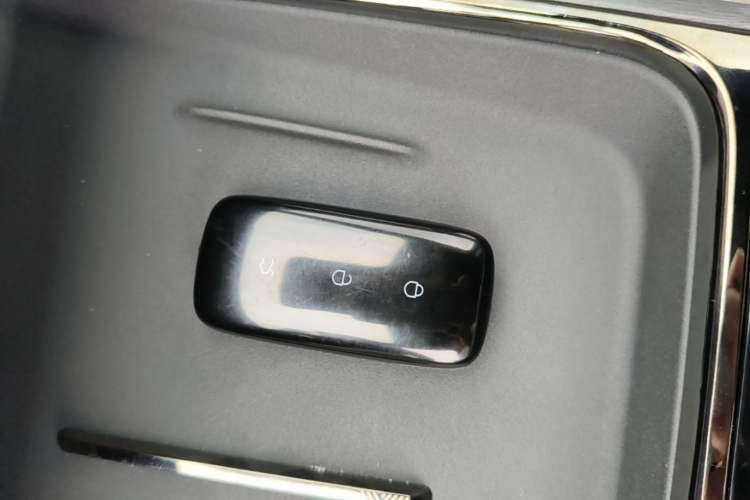 Used Geely Galaxy 8 2025 130km EM-P Starship Edition Interior 1