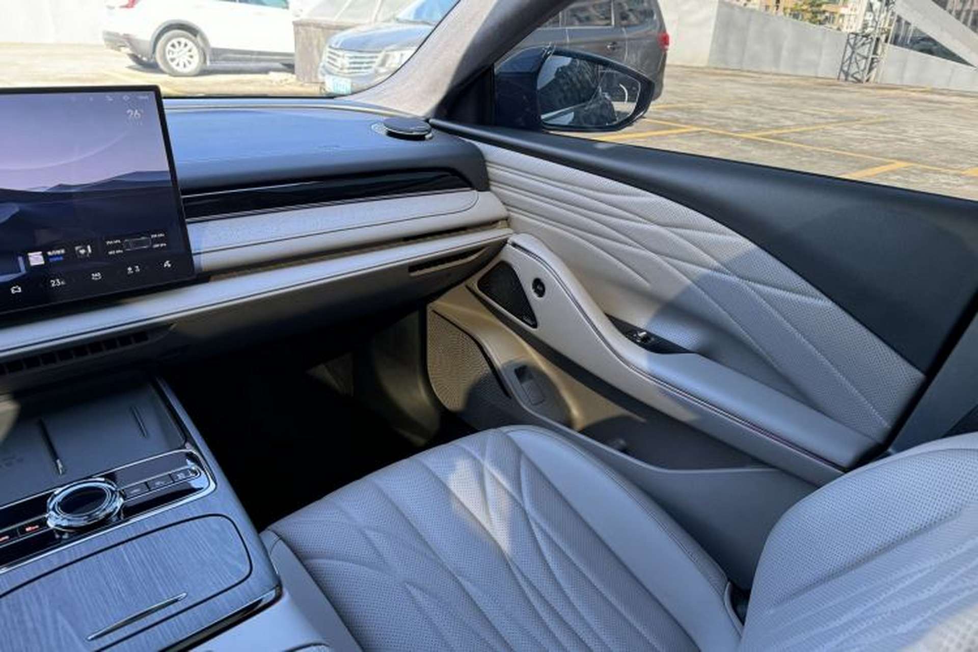 Used Geely Galaxy 8 2025 130km EM-P Exploration Edition Interior 10