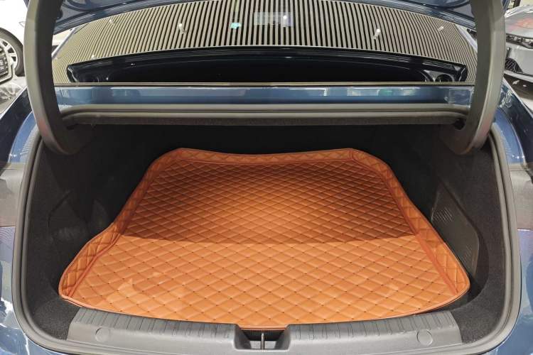 Used Geely Galaxy 8 2025 130km EM-i Flagship Edition Interior 12