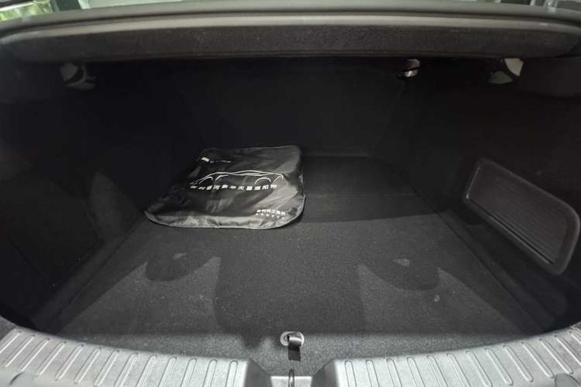 Used Geely Galaxy 8 2025 130km EM-i Deluxe Edition Interior 12