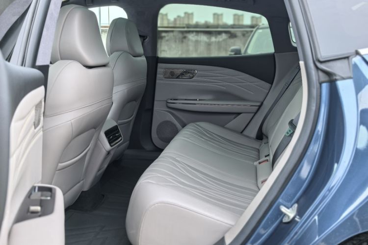 Used Geely Galaxy 8 2025 130km EM-P Starship Edition Interior 2