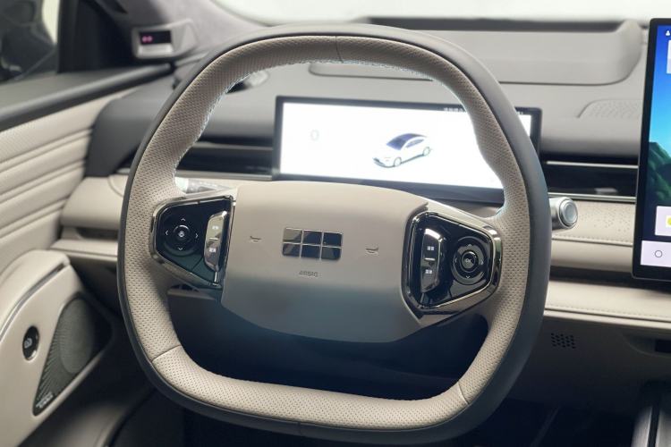Used Geely Galaxy 8 2025 130km EM-P Starship Edition Interior 2