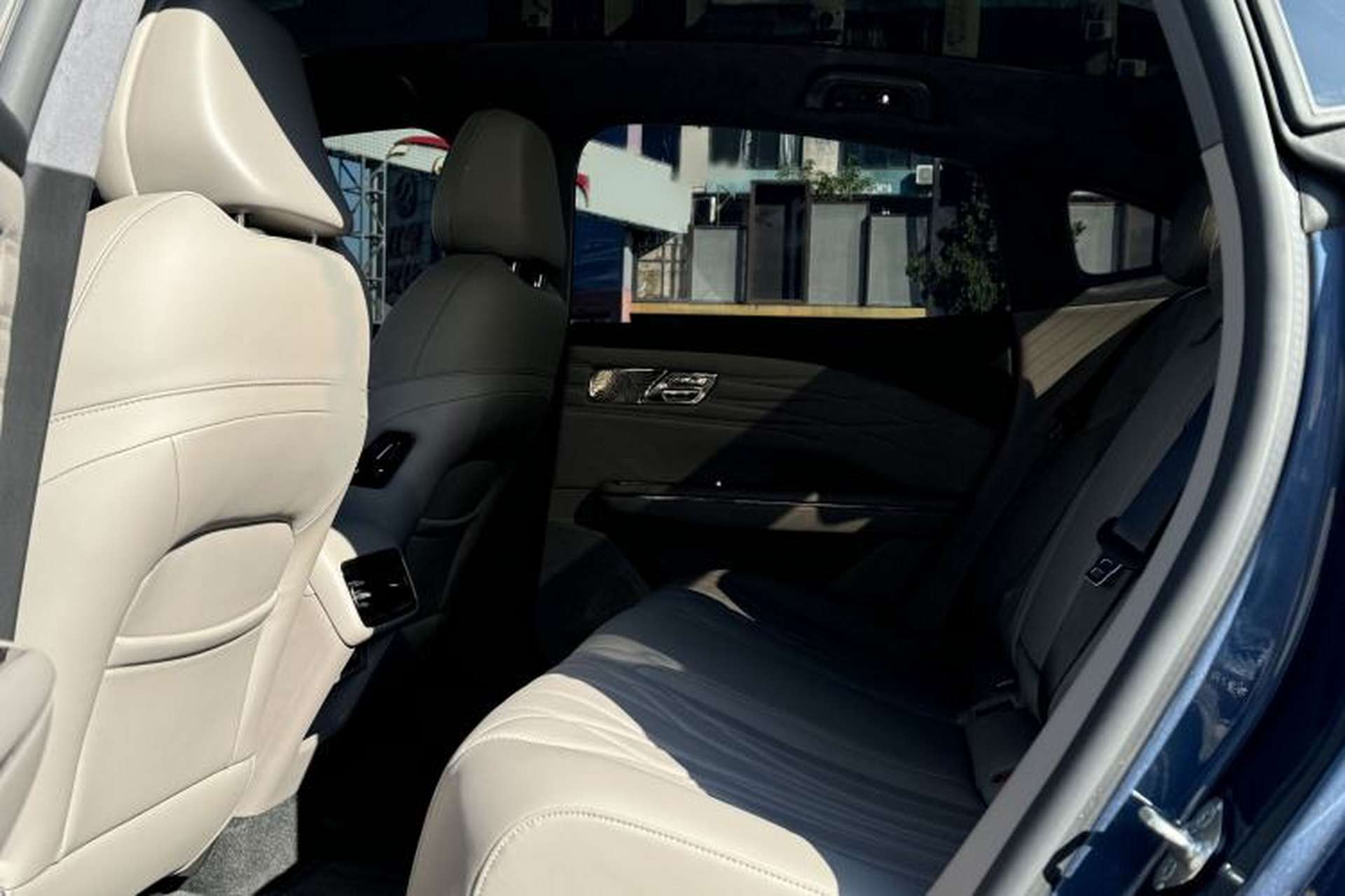 Used Geely Galaxy 8 2025 130km EM-P Exploration Edition Interior 3
