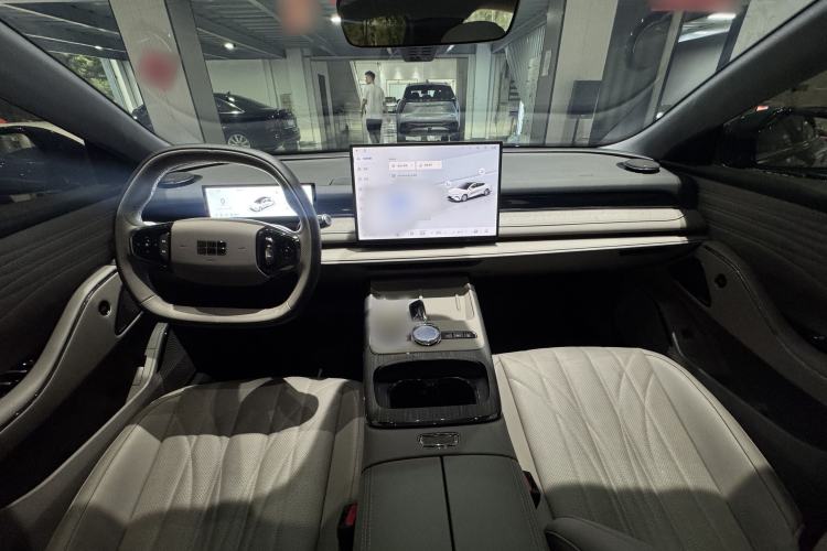 Used Geely Galaxy 8 2025 130km EM-i Deluxe Edition Interior 3