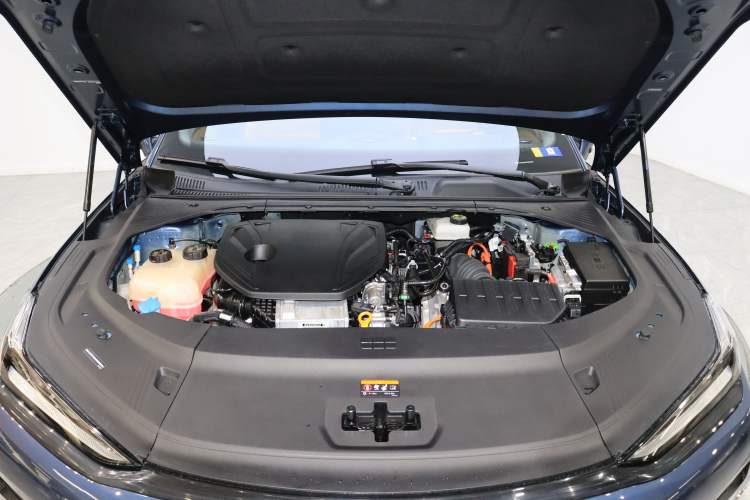 Used Geely Galaxy 8 2025 130km EM-P Starship Edition Interior 3