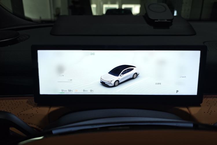 Used Geely Galaxy 8 2025 130km EM-i Flagship Edition Interior 4
