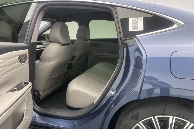 Used Geely Galaxy 8 2025 130km EM-P Starship Edition Interior 5
