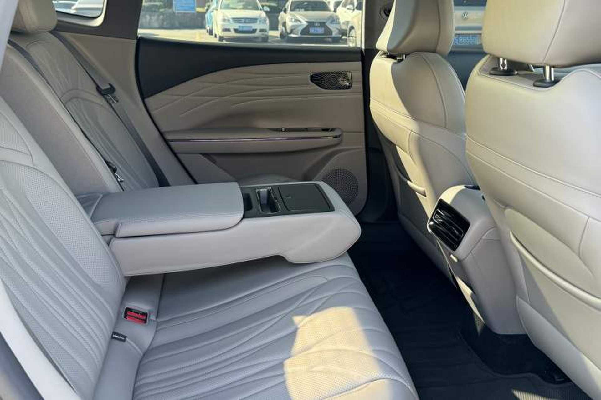Used Geely Galaxy 8 2025 130km EM-P Exploration Edition Interior 7