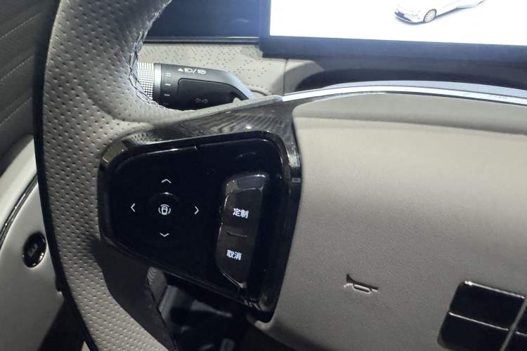 Used Geely Galaxy 8 2025 130km EM-i Deluxe Edition Interior 7