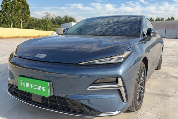 Geely Galaxy 8 2025 130km EM-i Prestige Edition