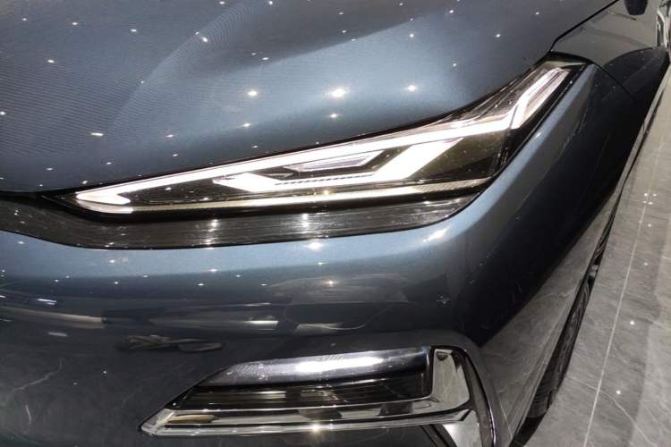 Used Geely Galaxy 8 2025 130km EM-i Flagship Edition Left Front Headlight