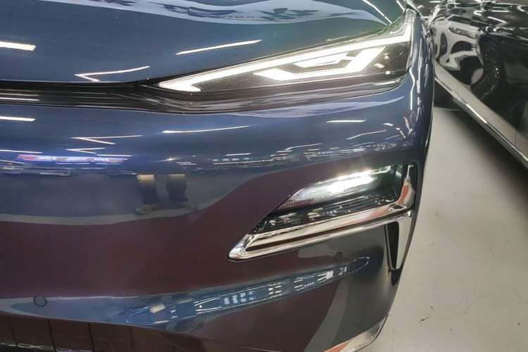 Used Geely Galaxy 8 2025 130km EM-i Deluxe Edition Left Front Headlight