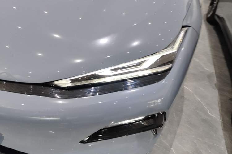 Used Geely Galaxy 8 2025 130km EM-i Deluxe Edition Left Front Headlight