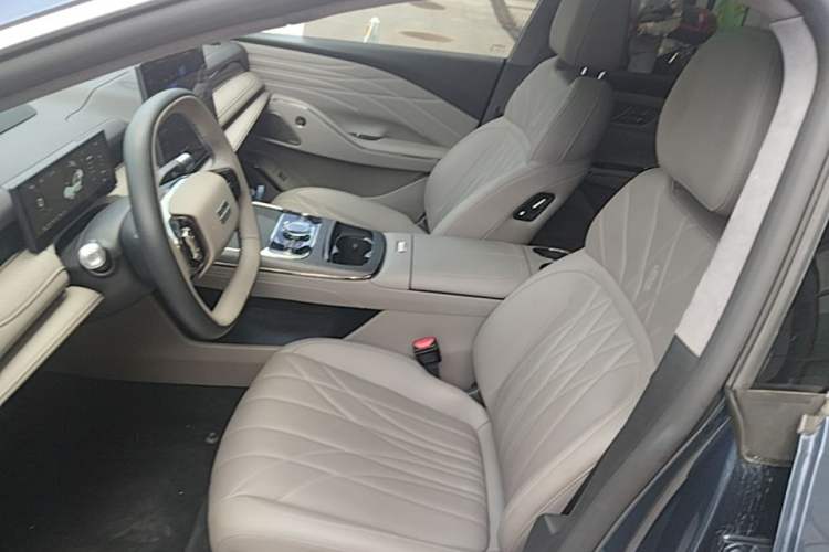 Used Geely Galaxy 8 2025 130km EM-P Starship Edition Left Front Seat