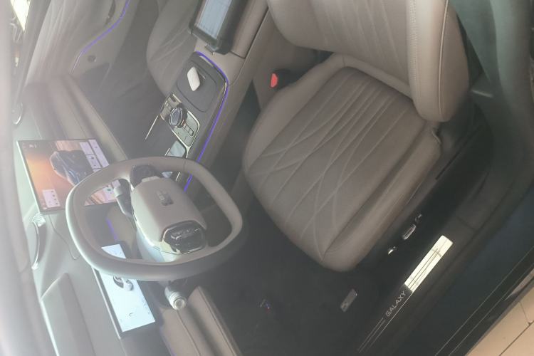 Used Geely Galaxy 8 2025 130km EM-P Starship Edition Left Front Seat