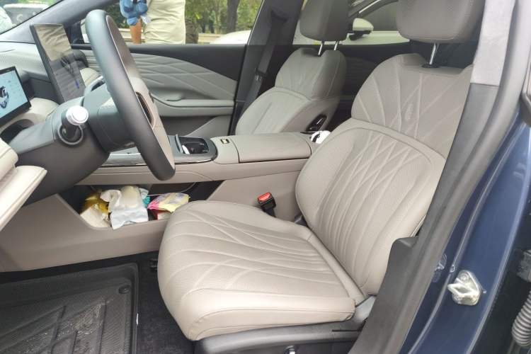 Used Geely Galaxy 8 2025 130km EM-P Starship Edition Left Front Seat