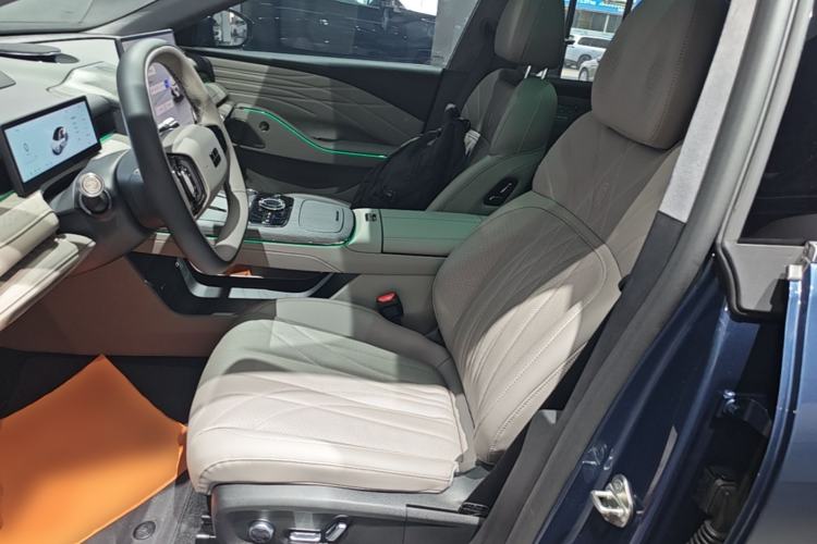 Used Geely Galaxy 8 2025 130km EM-P Starship Edition Left Front Seat