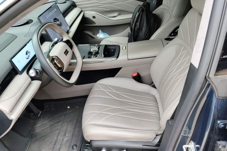 Used Geely Galaxy 8 2025 130km EM-P Starship Edition Left Front Seat