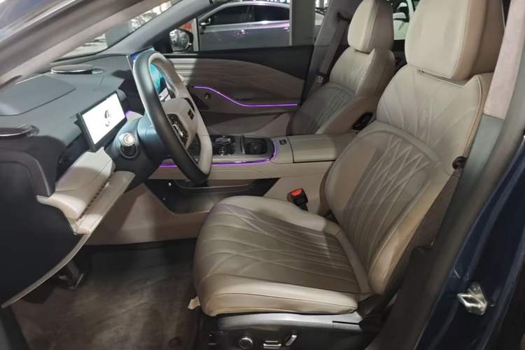 Used Geely Galaxy 8 2025 130km EM-P Starship Edition Left Front Seat